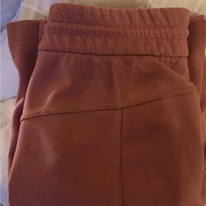 lululemon athletica women Rose Sweatpants